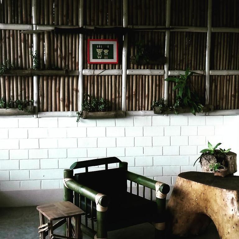 Longchen Homestay Dimapur Экстерьер фото