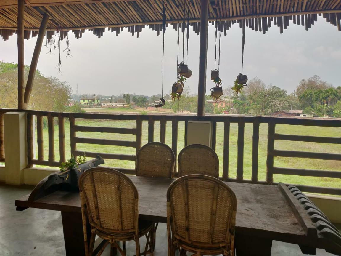 Longchen Homestay Dimapur Экстерьер фото